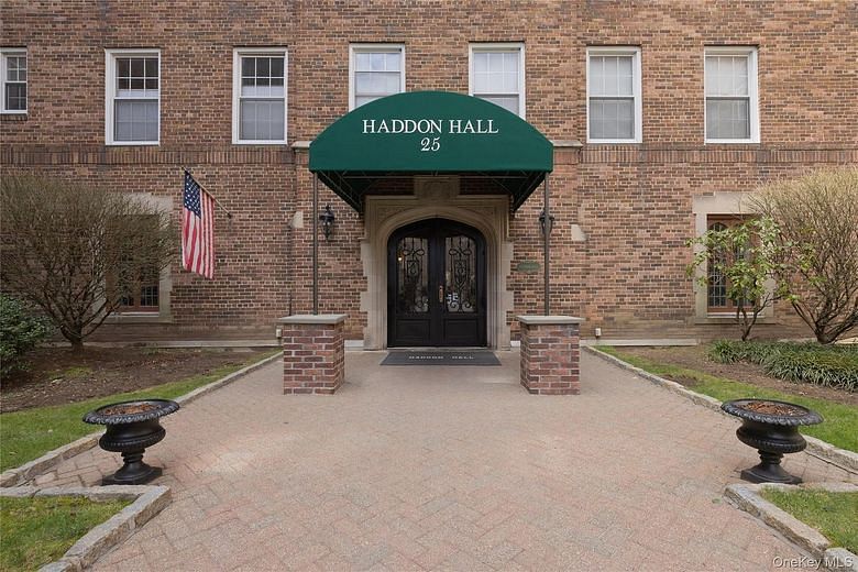 25 Parkview Avenue #2K