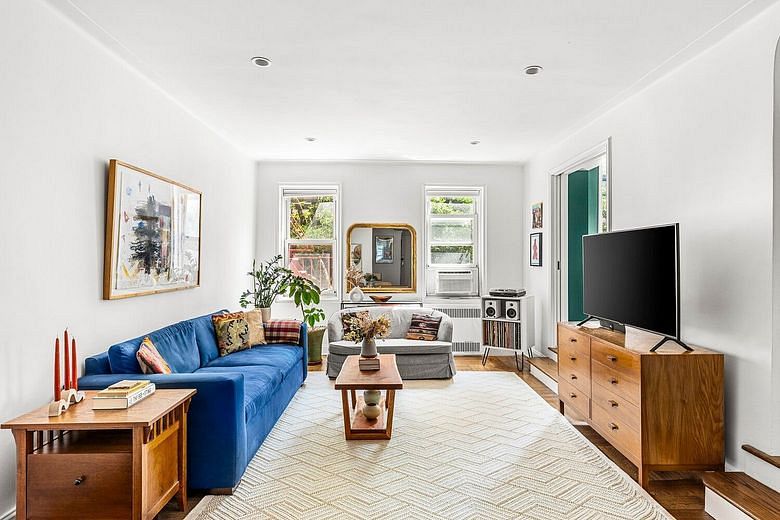 25 Plaza Street West #2J