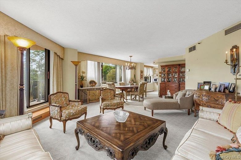 25 Rockledge Avenue #205
