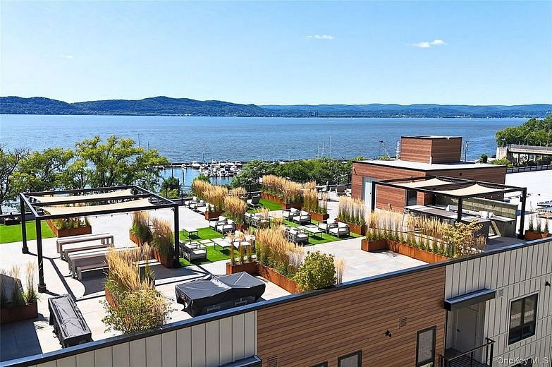 25 S Riverside Avenue #108