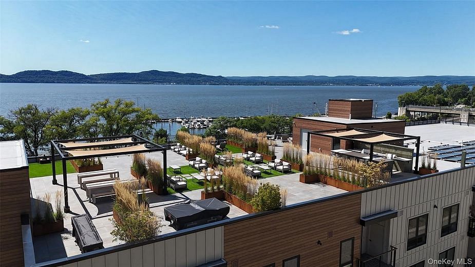 25 S Riverside Avenue #108
