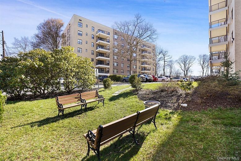 25 Stewart Place #615