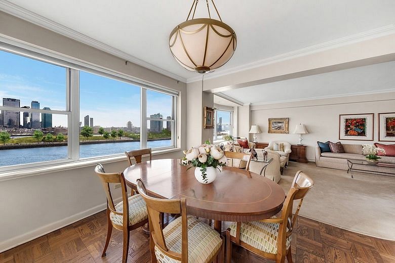 25 Sutton Place South #6M
