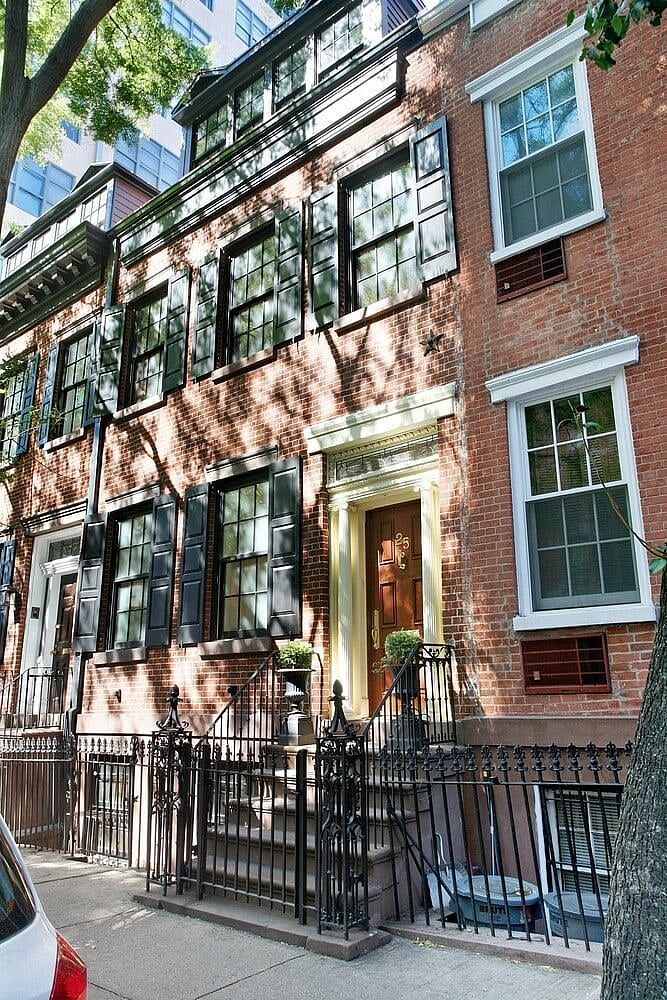 25 Vandam Street