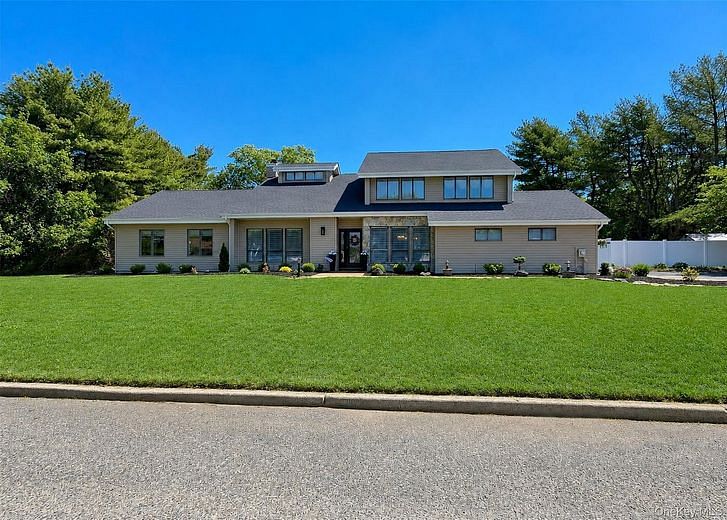 25 Vineyard Way