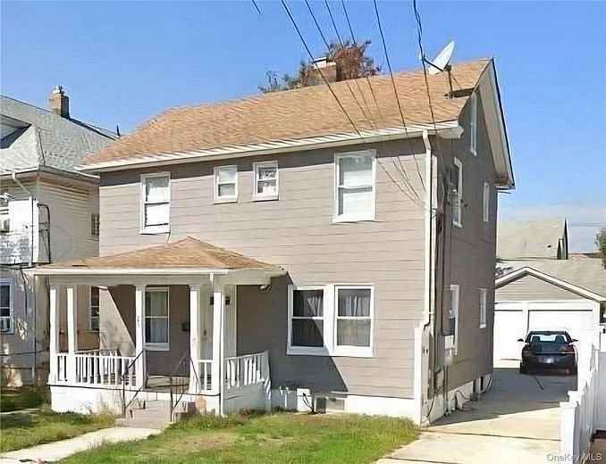 25 Webb Avenue