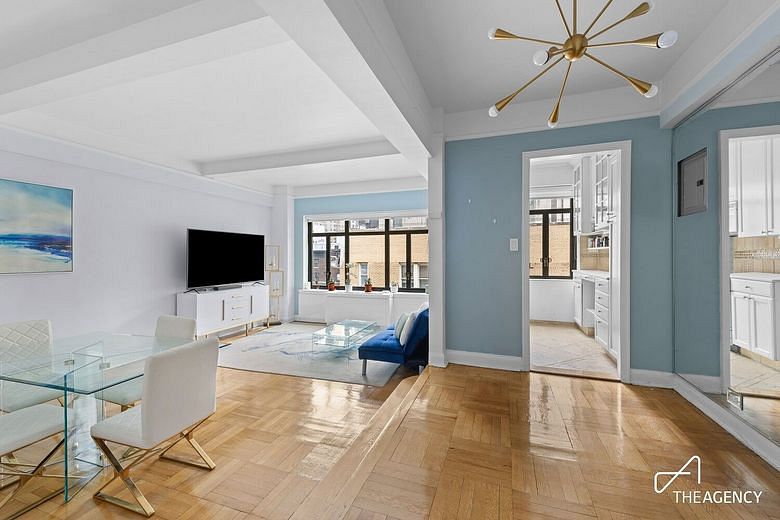 25 West 54th Street #10B