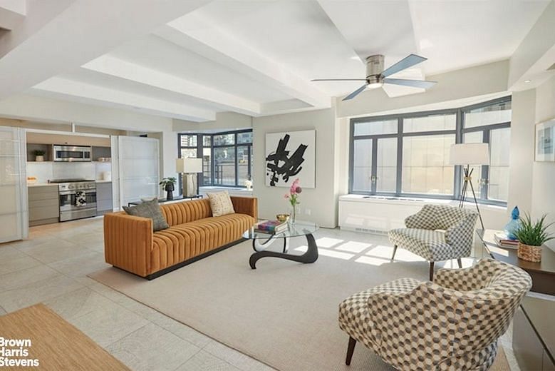 25 West 54th Street #11E/12F