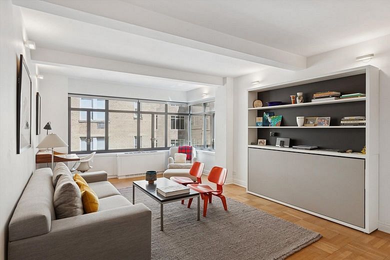 25 West 54th Street #9C