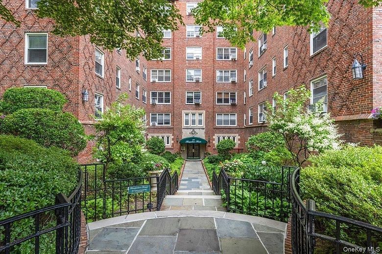 250 Bronxville Road #4H