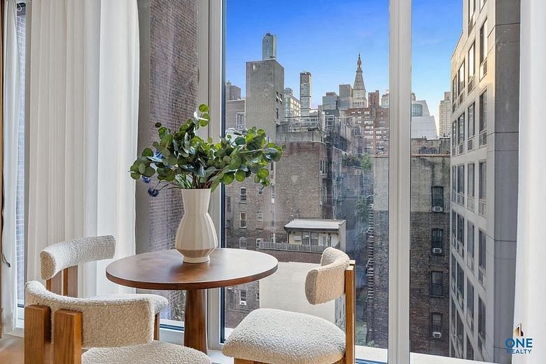 250 East 25th Street #9A