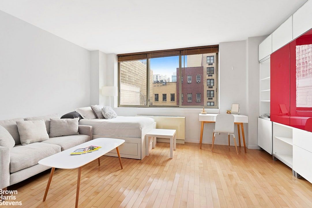 Image 1 of 11 for 250 East 30th Street #3C in Manhattan, NEW YORK, NY, 10016