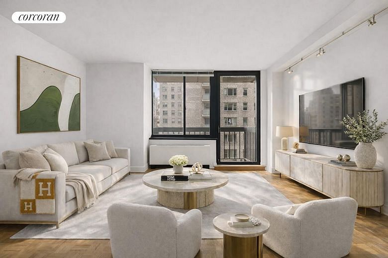 250 East 40th Street #17F