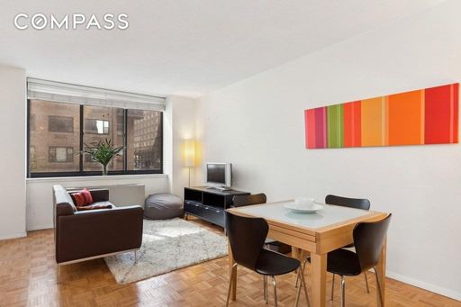 Image 1 of 6 for 250 East 40th Street #3D in Manhattan, NEW YORK, NY, 10016