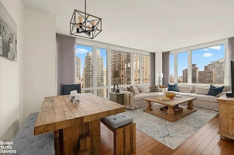 250 East 53rd Street #2702