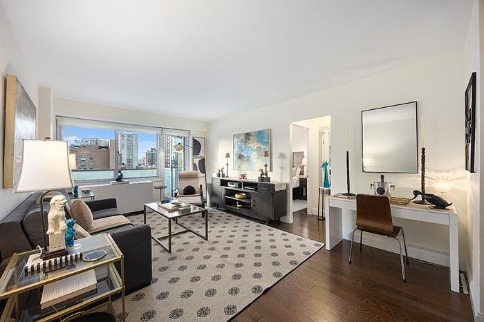 250 East 87th Street #26E