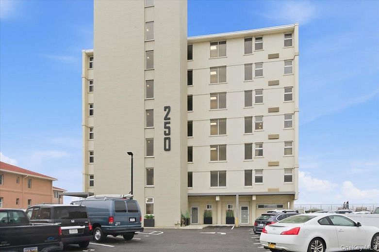 250 Shore Road #4D