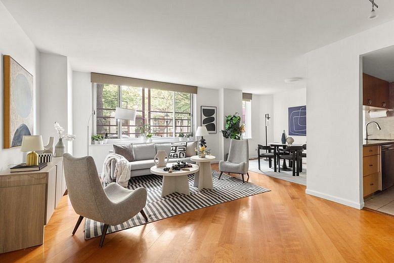 250 South End Avenue #1S