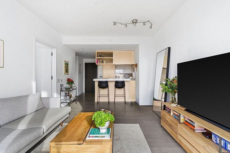 250 South Street #18B