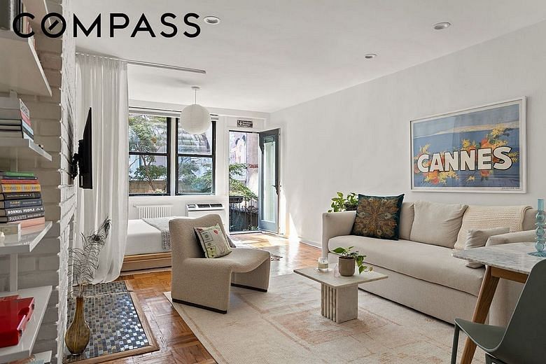 250 West 15th Street #1H