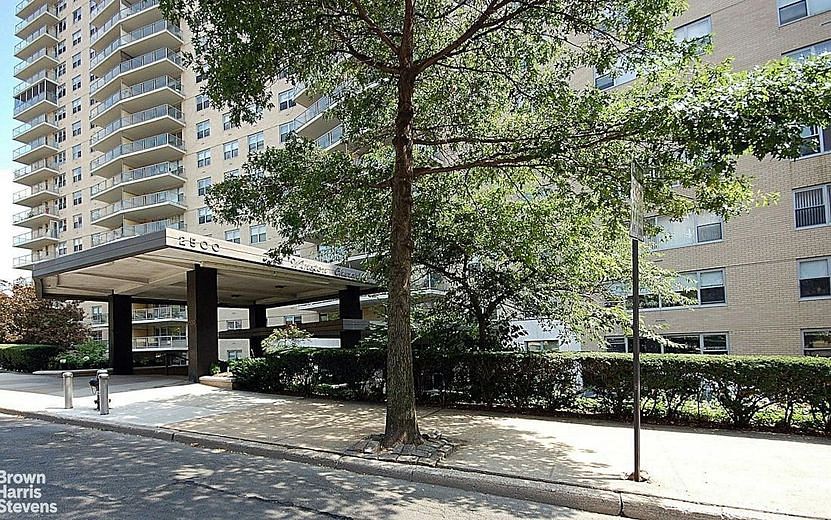 2500 Johnson avenue #12N
