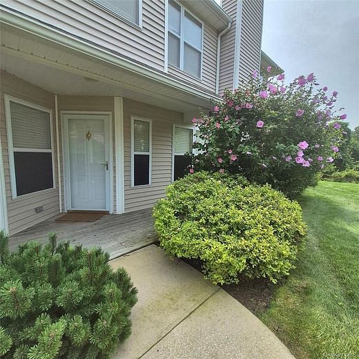 2501 Willow Pond Drive