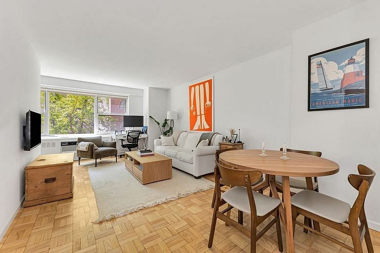 251 East 51st Street #4H