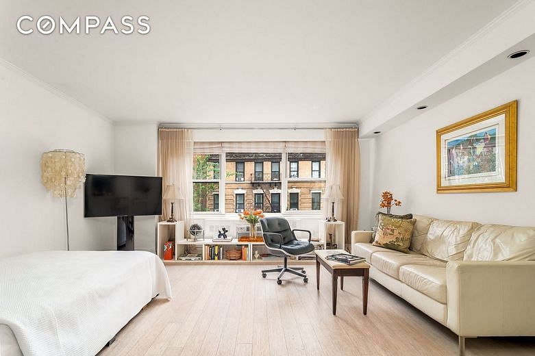 251 East 51st Street #6K