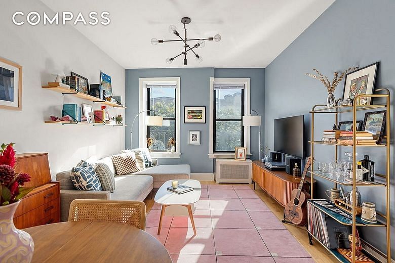 251 Pacific Street #22