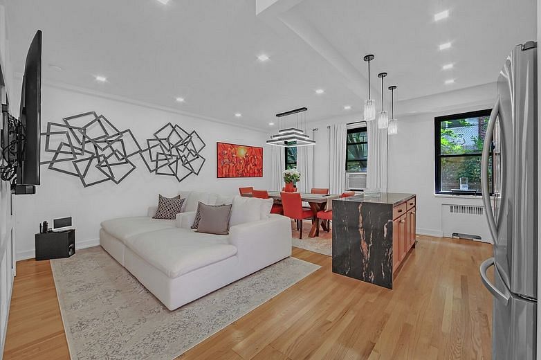 251 Seaman Avenue #2D/3D