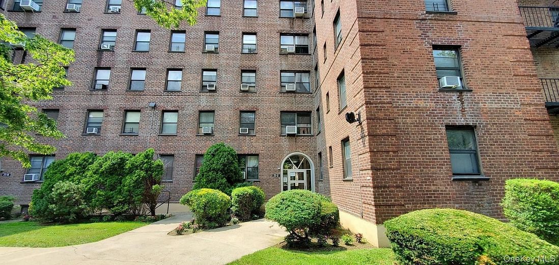 2512 Union Street #3B