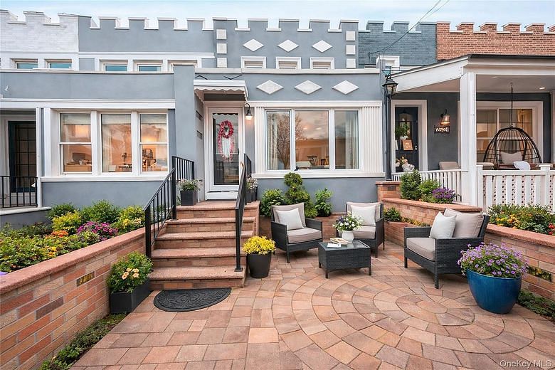 2519 McIntosh Street