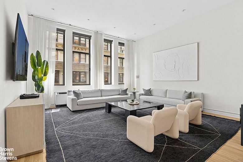 252 Seventh Avenue #3F