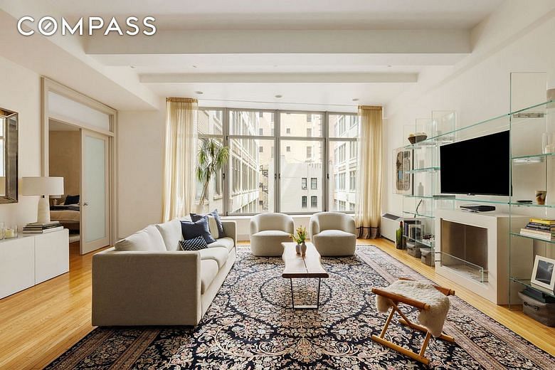 252 Seventh Avenue #5R