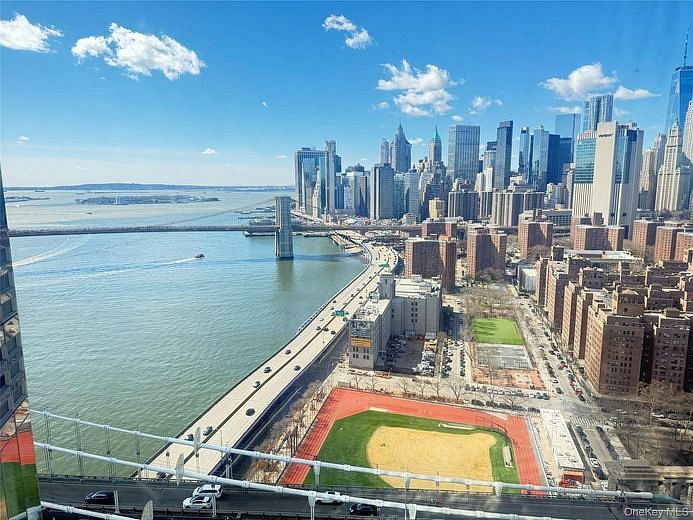 252 South Street #33N