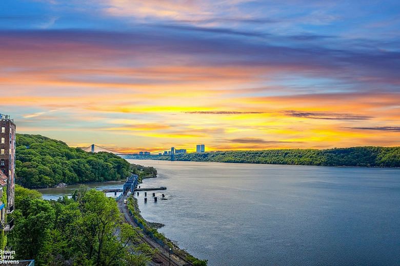 2521 Palisade Avenue #6A