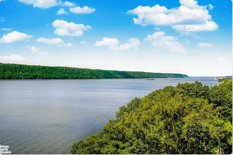 2521 Palisade Avenue #8C