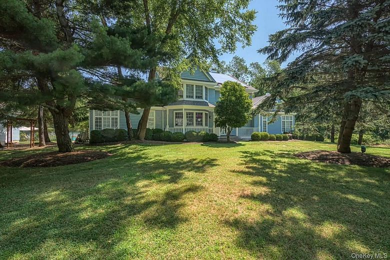 2527 Deerfield Road