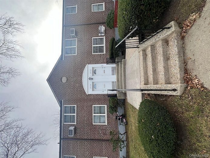 253-04 60th Ave #Upper