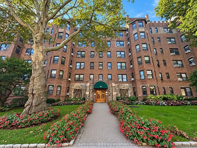 253 Garth Road #2A