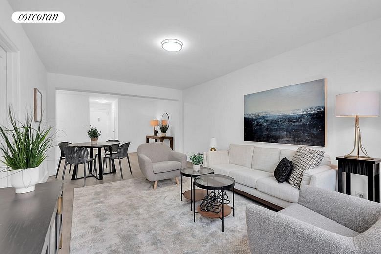 2530 Independence Avenue #4E