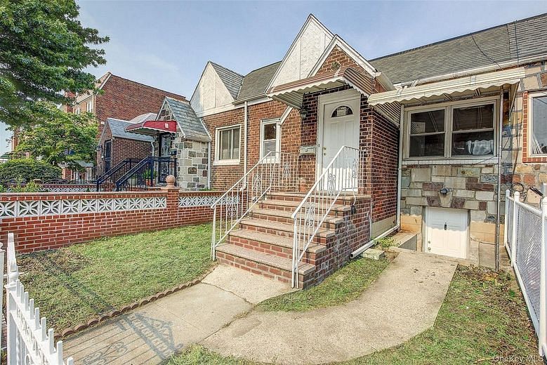 2537 89th Street