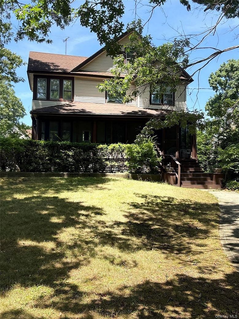 254 Hempstead Avenue