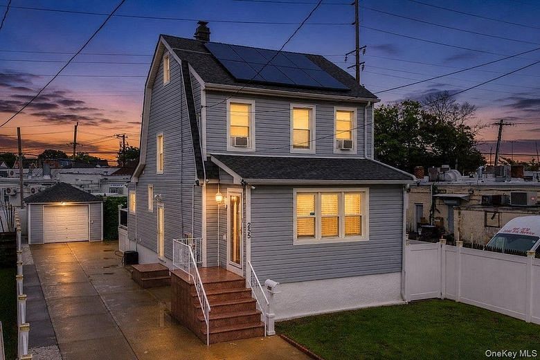 255 Cochran Place