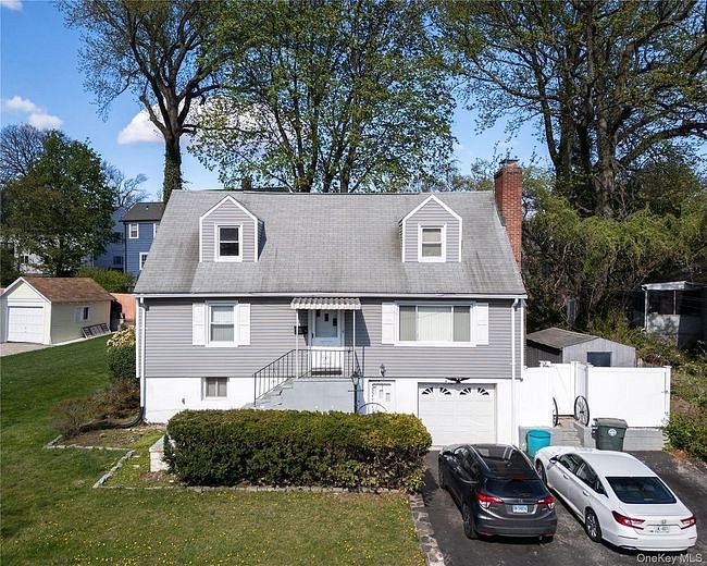 255 Glen Avenue