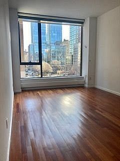 255 Hudson Street #5G