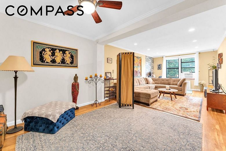 2550 Independence Avenue #4C
