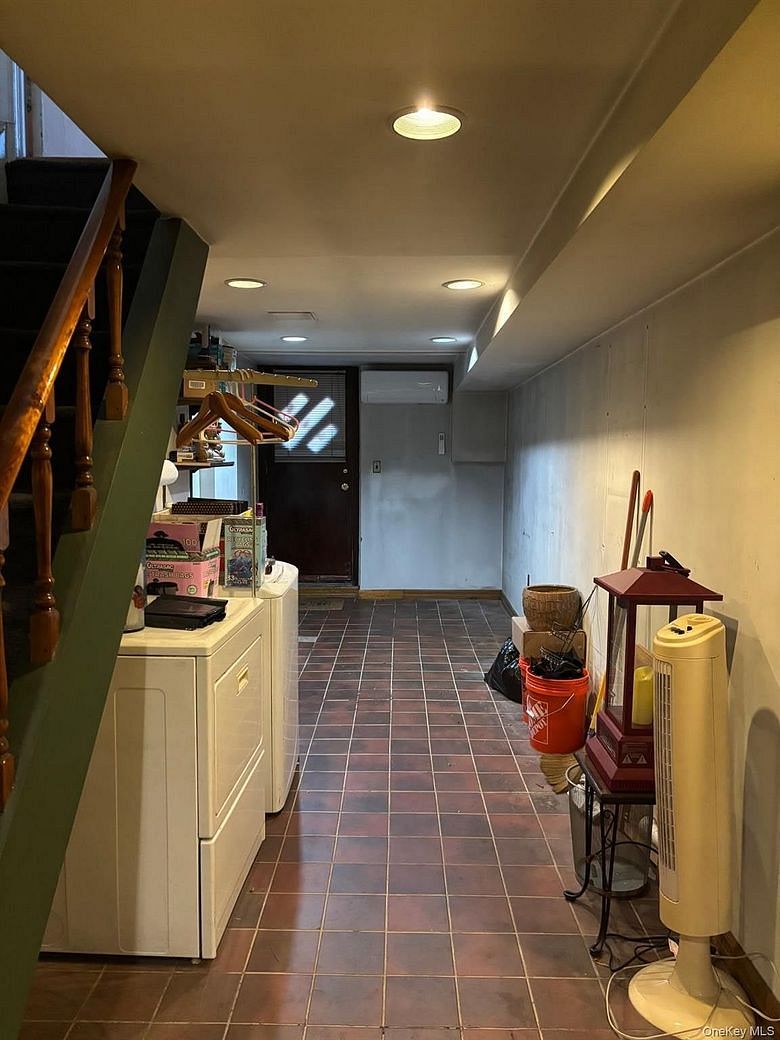 2555 Westervelt Avenue