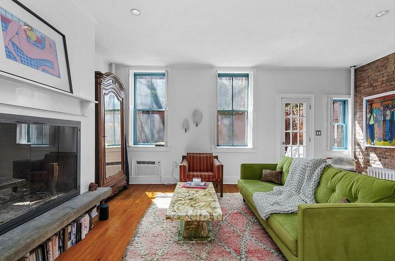 256 West 21st Street #G1