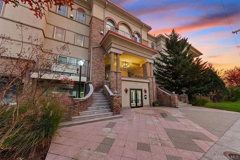 257 Central Avenue #1H